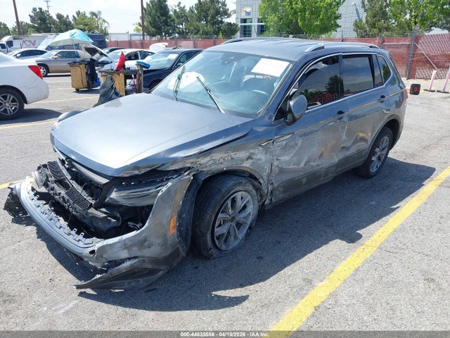 3VV3B7AX5NM157766 Volkswagen Tiguan 2.0t Se