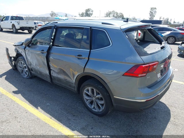 3VV3B7AX5NM157766 Volkswagen Tiguan 2.0t Se