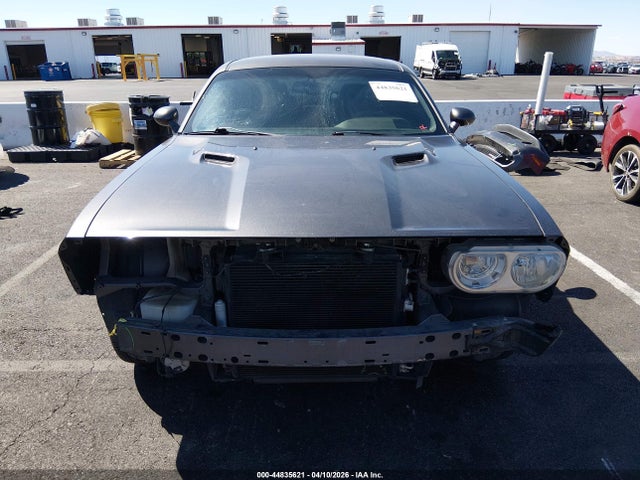 44835621 :رقم المزاد ، 2C3CDYAG6EH298296 vin ، 2014 Dodge Challenger Sxt مزاد بيع