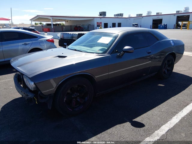 44835621 :رقم المزاد ، 2C3CDYAG6EH298296 vin ، 2014 Dodge Challenger Sxt مزاد بيع