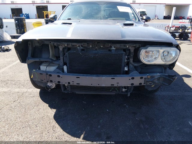 44835621 :رقم المزاد ، 2C3CDYAG6EH298296 vin ، 2014 Dodge Challenger Sxt مزاد بيع