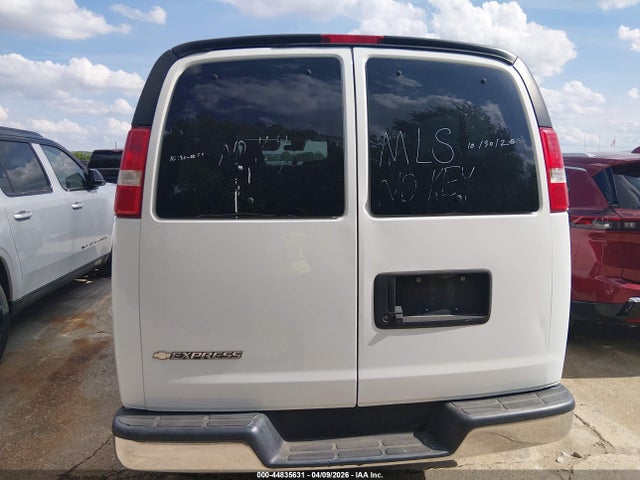 1GAZGPFG9L1138448 Chevrolet Express Passenger Rwd 3500 Extended Wheelbase Lt