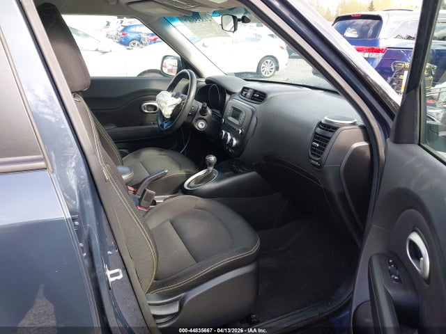 44835667 :رقم المزاد ، KNDJP3A58F7185717 vin ، 2015 Kia Soul + مزاد بيع