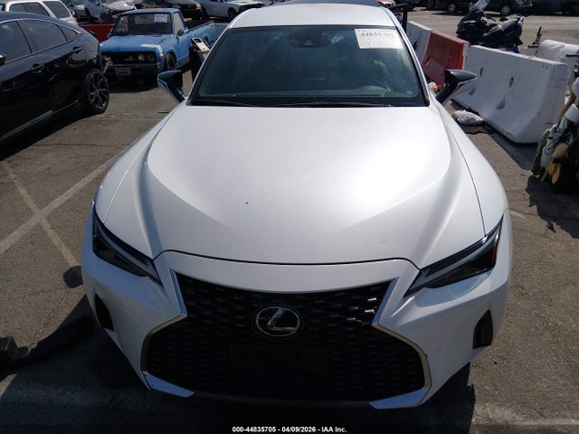 44835705 :رقم المزاد ، JTHAA1D29M5112306 vin ، 2021 Lexus Is 300 مزاد بيع