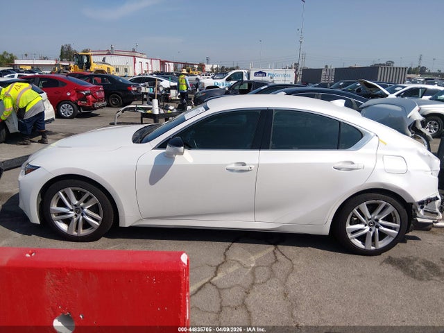44835705 :رقم المزاد ، JTHAA1D29M5112306 vin ، 2021 Lexus Is 300 مزاد بيع