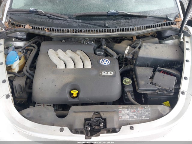 2000 Volkswagen New Beetle Gls მანქანა იყიდება აუქციონზე, vin: 3VWCC21C1YM402141, აუქციონის ნომერი: 44835727