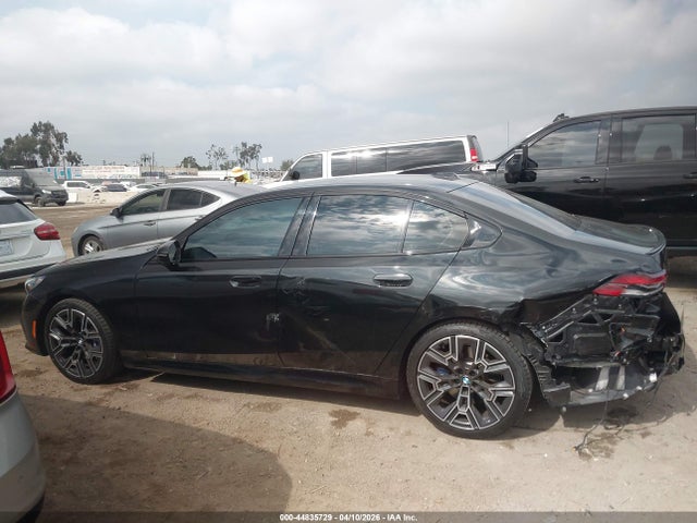 BMW 530I 2026 WBA43FJ0XTCV35508 Image 15