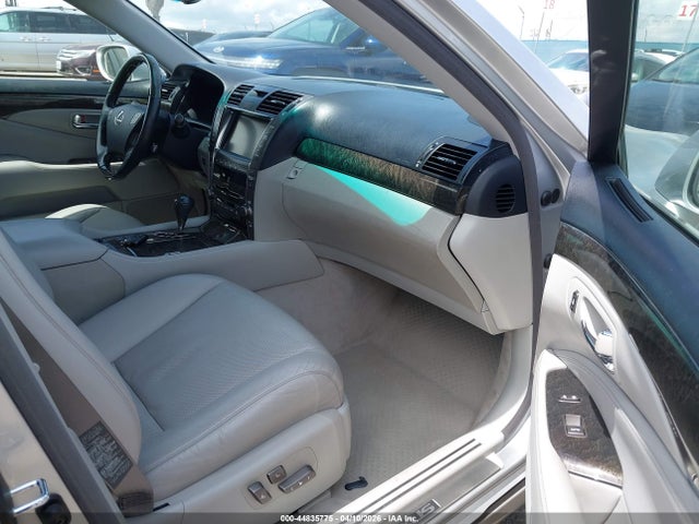 2007 LEXUS LS 460 JTHBL46FX75000473 Photo 4
