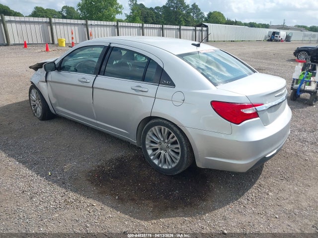 44835778 :رقم المزاد ، 1C3CCBAB8CN155536 vin ، 2012 Chrysler 200 Lx مزاد بيع