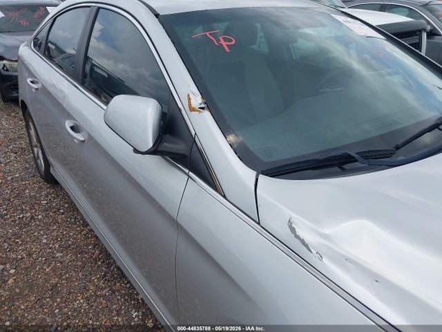 44835788 :رقم المزاد ، 5NPE24AF0JH614447 vin ، 2018 Hyundai Sonata Se مزاد بيع