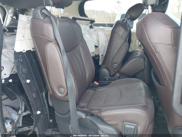 Toyota Sienna Platinum 2022 5TDESKFC0NS056389 Image 8