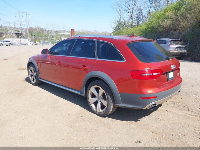 2014 AUDI ALLROAD WA1UFAFL3EA135556 Photo 2