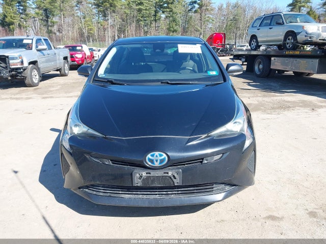 JTDKBRFU0J3070955 Toyota Prius Two