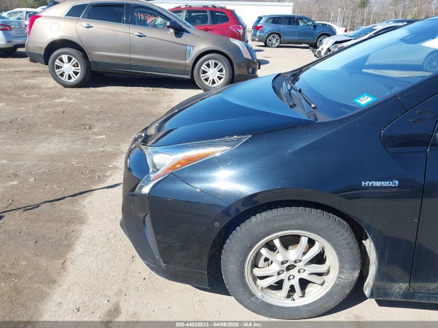JTDKBRFU0J3070955 Toyota Prius Two