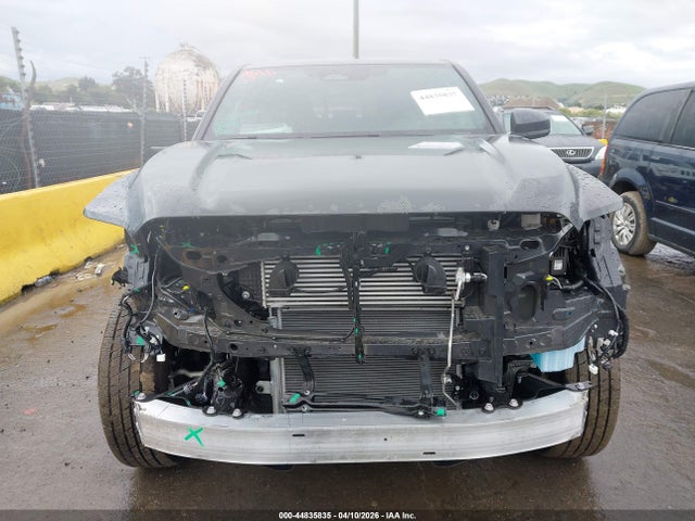 Продажа на аукционе авто 2025 Toyota Tacoma Sr5, vin: 3TMLB5JN3SM154801, номер лота: 44835835