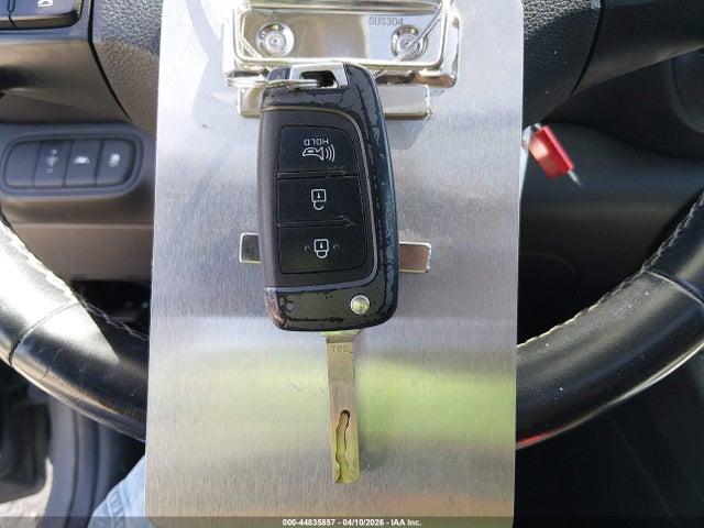 44835857 :رقم المزاد ، KMHRC8A39NU150657 vin ، 2022 Hyundai Venue Sel مزاد بيع