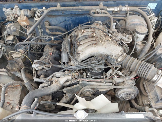 44835871 :رقم المزاد ، 1N6HD16Y1RC350319 vin ، 1994 Nissan Truck King Cab Se/king Cab Xe مزاد بيع