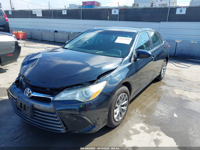 Toyota CAMRY LE 2015 4T4BF1FK7FR456375 Image 2