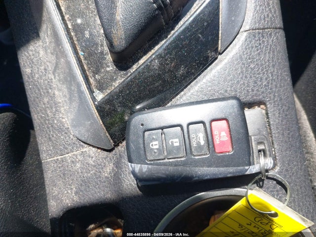 2T1BURHE7HC814942 Toyota COROLLA SE