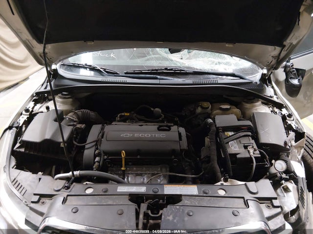 1G1PA5SH5E7435650 Chevrolet Cruze Ls Auto