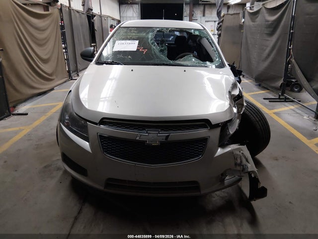 1G1PA5SH5E7435650 Chevrolet Cruze Ls Auto