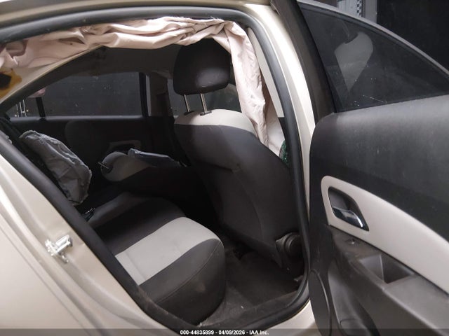 1G1PA5SH5E7435650 Chevrolet Cruze Ls Auto