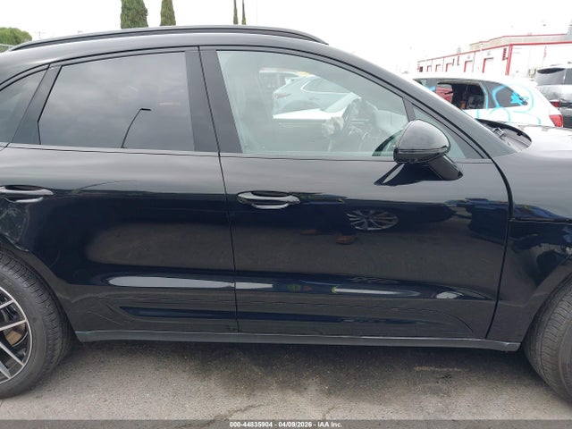 WP1AA2A56SLB04435 Porsche Macan T