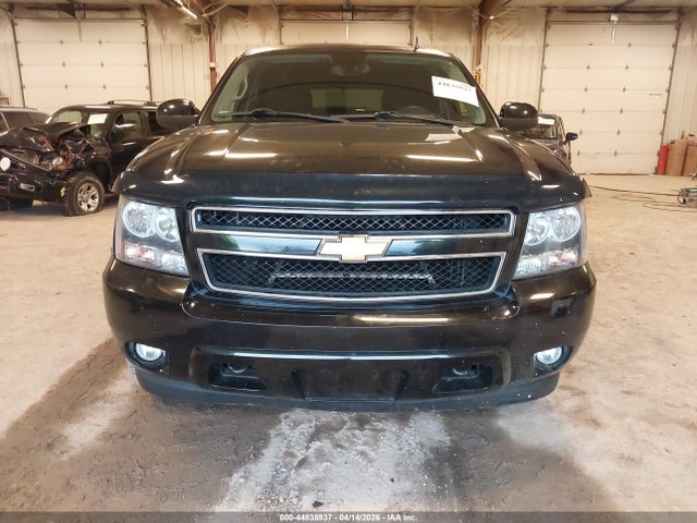 2013 Chevrolet Tahoe Lt მანქანა იყიდება აუქციონზე, vin: 1GNSKBE06DR195893, აუქციონის ნომერი: 44835937
