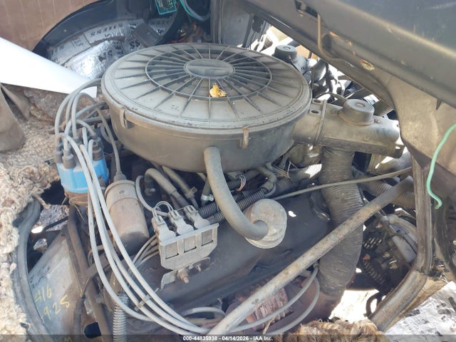 44835938 :رقم المزاد ، 2B6FB13Y6JK124094 vin ، 1988 Dodge Ram Van B150 مزاد بيع