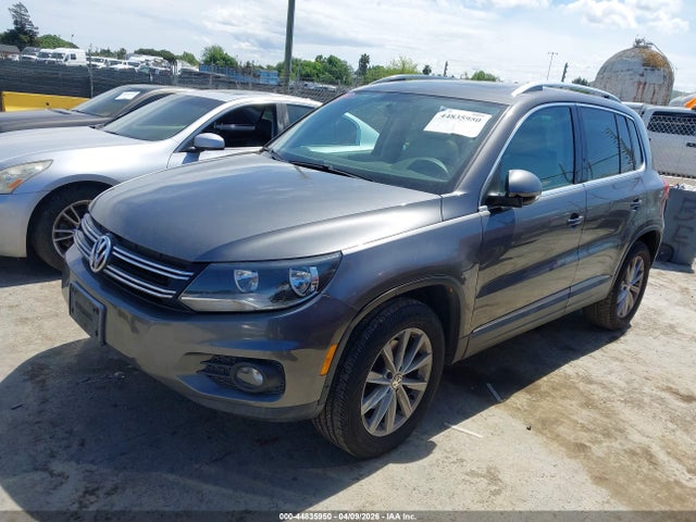 2012 Volkswagen Tiguan Se მანქანა იყიდება აუქციონზე, vin: WVGAV7AXXCW000093, აუქციონის ნომერი: 44835950