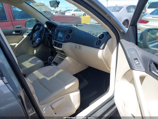 2012 Volkswagen Tiguan Se მანქანა იყიდება აუქციონზე, vin: WVGAV7AXXCW000093, აუქციონის ნომერი: 44835950