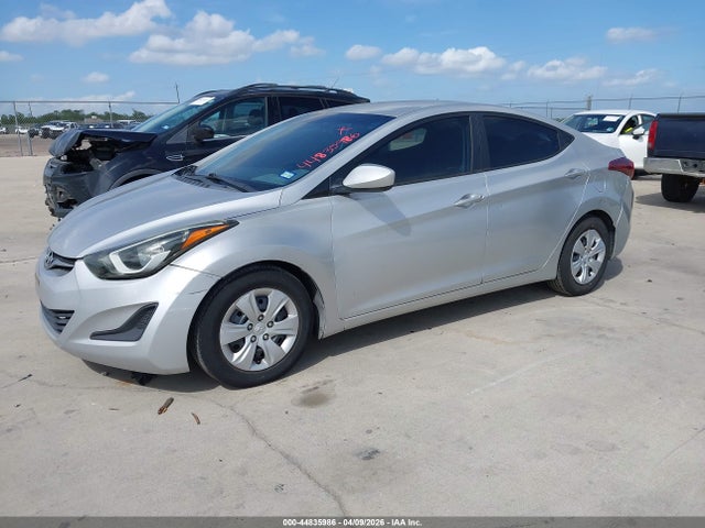 Hyundai ELANTRA SE 2016 5NPDH4AEXGH698884 Image 2