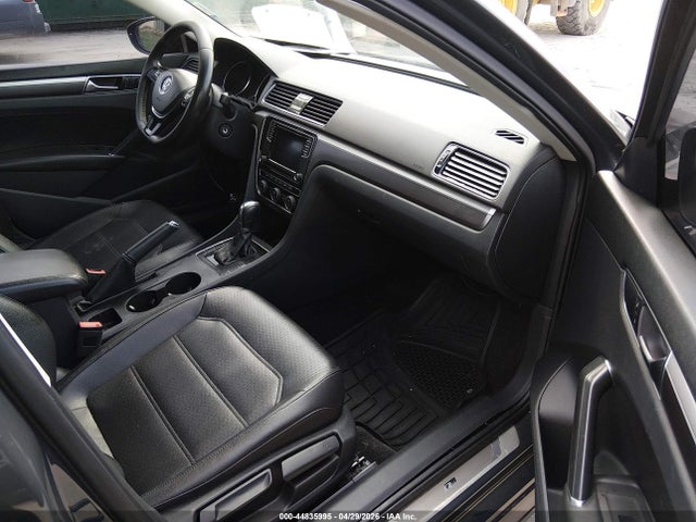 Продаж на аукціоні авто 2018 Volkswagen Passat, vin: 1VWAA7A35JC006036, номер лоту: 44835995