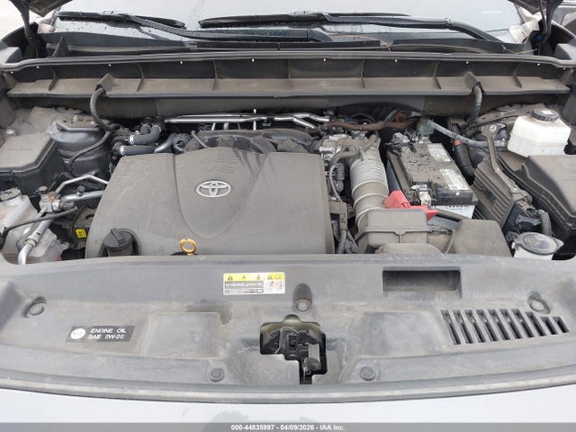 Toyota Highlander Le 2022 5TDZZRAHXNS098321 Image 10