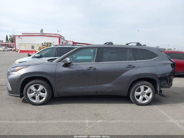 Toyota Highlander Le 2022 5TDZZRAHXNS098321 Image 15