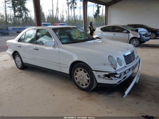 44836014 :رقم المزاد ، WDBJF65F3WA507172 vin ، 1998 Mercedes-benz E 320 مزاد بيع