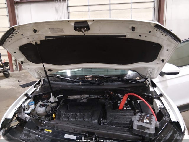 2018 Volkswagen Tiguan 2.0t Se/2.0t Sel მანქანა იყიდება აუქციონზე, vin: 3VV3B7AX2JM039782, აუქციონის ნომერი: 44836042