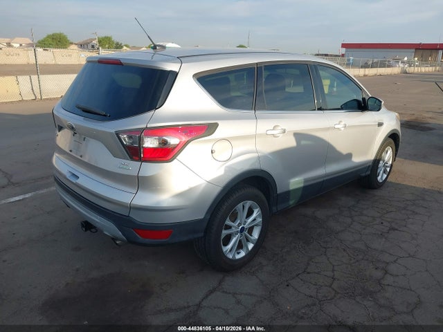 1FMCU0GD1HUA15052 Ford ESCAPE SE