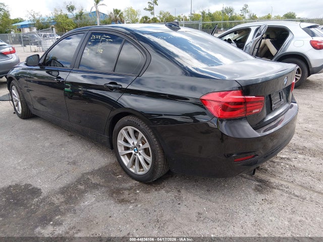 Продажа на аукционе авто 2017 Bmw 320i, vin: WBA8E1G35HNU17698, номер лота: 44836106