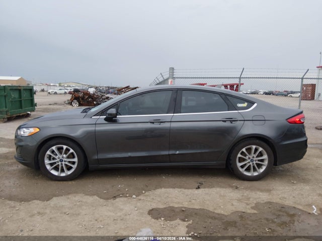 3FA6P0HD2LR246409 Ford FUSION SE