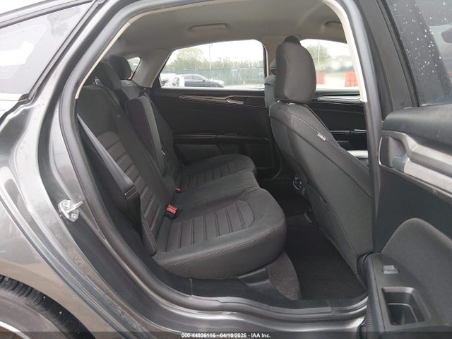 3FA6P0HD2LR246409 Ford FUSION SE