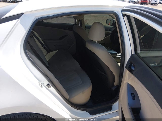 44836123 :رقم المزاد ، KNAGM4A73B5066101 vin ، 2011 Kia Optima Lx مزاد بيع