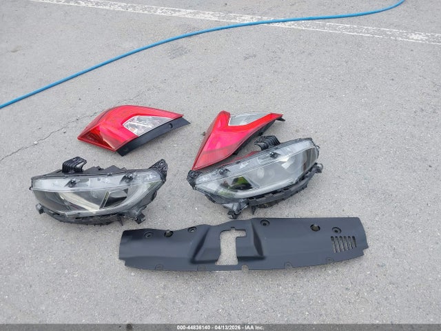 Aukcja sprzedaży 2018 Honda Civic Lx, vin: 2HGFC2F53JH513452, numer aukcji: 44836140