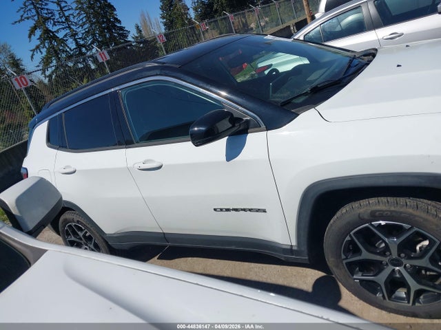 3C4NJDCNXST590828 Jeep Compass Limited 4x4