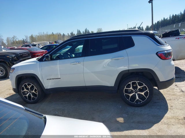3C4NJDCNXST590828 Jeep Compass Limited 4x4