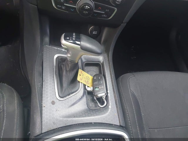 2C3CDXHG3GH330348 Dodge Charger Sxt