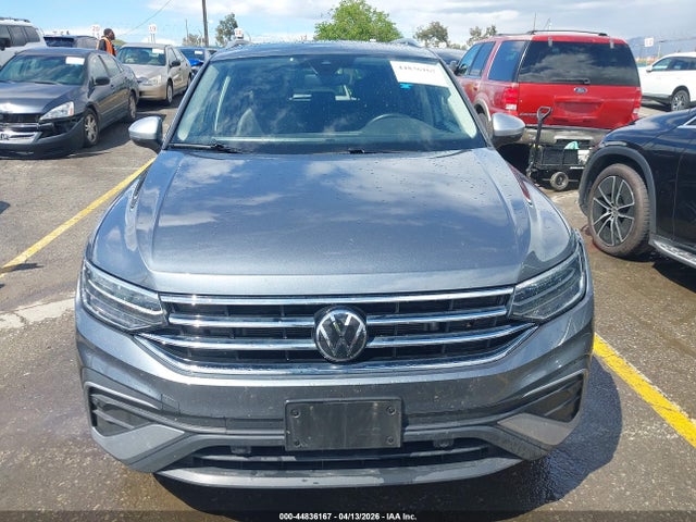 3VVAB7AX5RM224797 Volkswagen Tiguan 2.0t Wolfsburg Edition