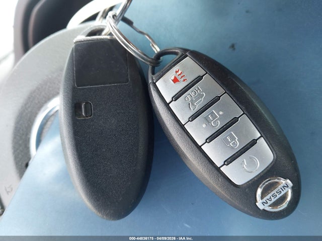JN8AT2MT6JW464358 Nissan Rogue Sl