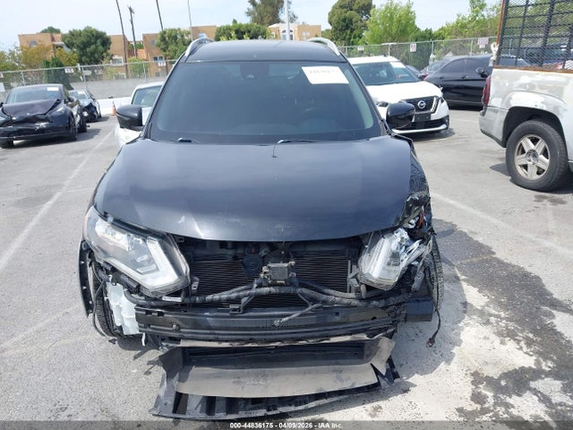 JN8AT2MT6JW464358 Nissan Rogue Sl