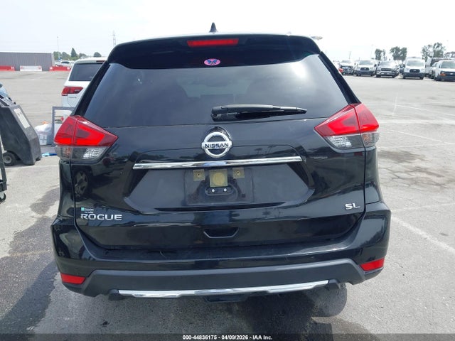 JN8AT2MT6JW464358 Nissan Rogue Sl